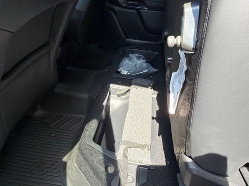 Used 2025 Ford Ranger Raptor AWD/4WD image 12