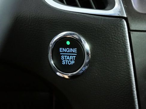 Certified 2020 Ford Edge Titanium AWD/4WD image 23
