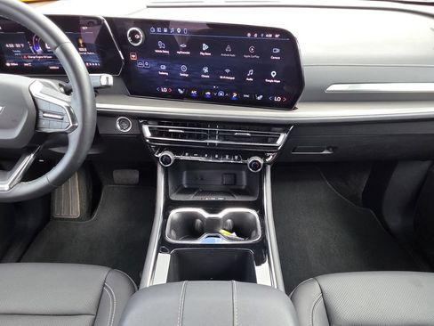 Used 2026 Chevrolet Traverse LT AWD/4WD image 20