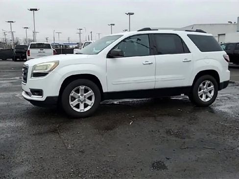 Used 2016 GMC Acadia SLE image 4