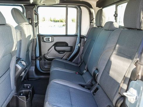 New 2026 Jeep Gladiator Sport image 19