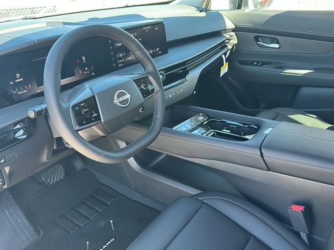 New 2025 Nissan Murano SV image 9