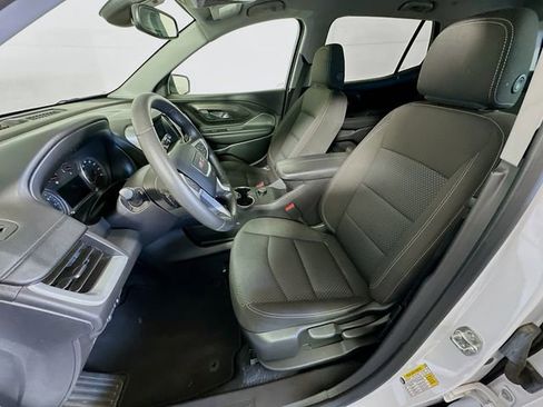 Used 2024 GMC Terrain SLE image 12