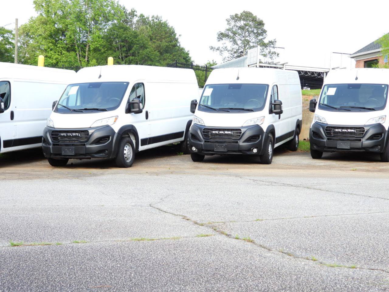 Used 2024 RAM ProMaster 2500 159 High Roof w/ Convenience Group FWD image 12