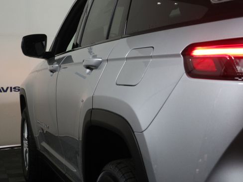 New 2026 Jeep Grand Cherokee Laredo X image 10