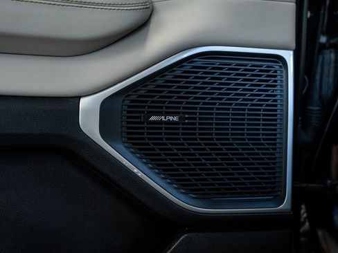 Used 2023 Jeep Wagoneer Series III w/ Preferred Equipment Group image 32