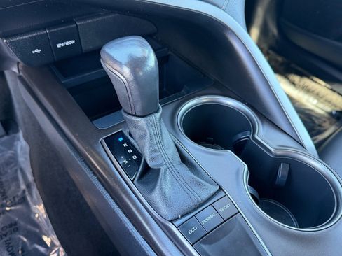 Used 2022 Toyota Camry SE image 29