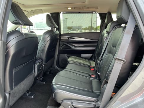 Used 2023 INFINITI QX60 Luxe w/ Cargo Package FWD image 32