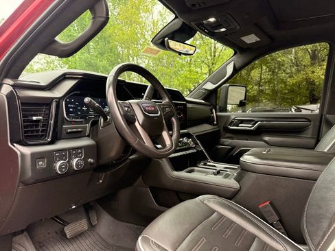 Used 2024 GMC Sierra 2500 AT4X w/ AT4X AEV Edition AWD/4WD image 9