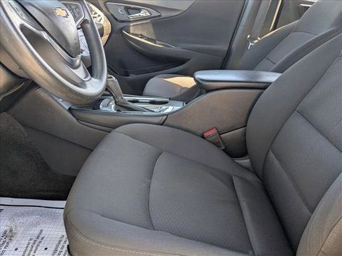 Used 2018 Chevrolet Malibu LT image 15