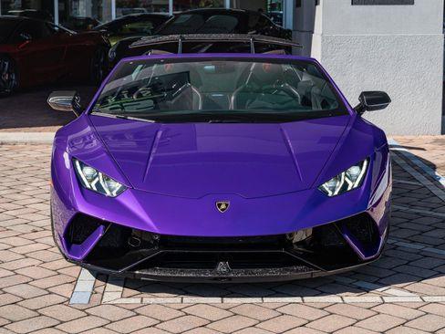 Used 2019 Lamborghini Huracan Performante image 16