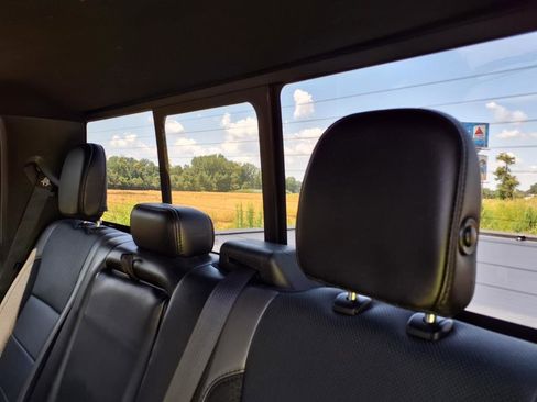 Used 2019 Ford F150 Raptor w/ Equipment Group 802A Luxury image 11