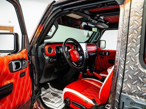 Used 2021 Jeep Gladiator Sport image 34