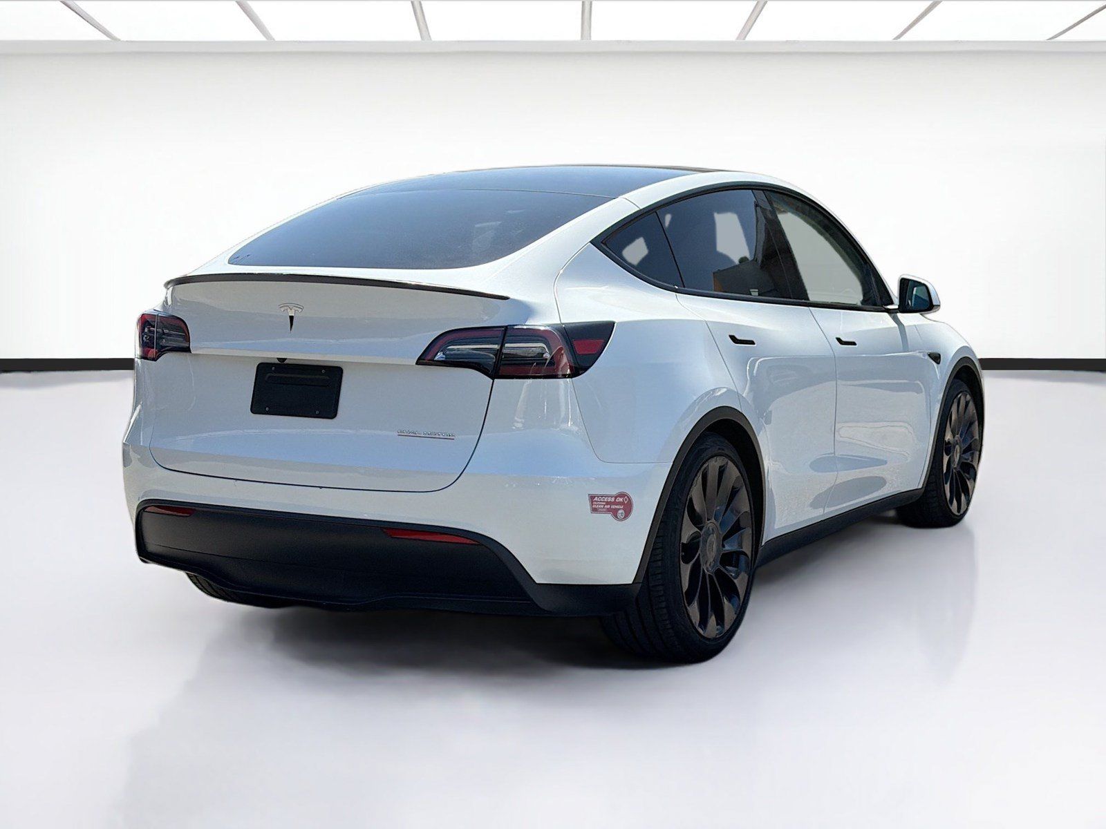 Used 2023 Tesla Model Y Performance AWD/4WD image 4