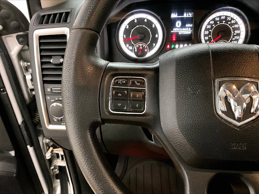 Used 2016 RAM 1500 Classic SLT w/ Protection Group AWD/4WD image 12