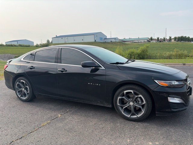 Used 2019 Chevrolet Malibu RS FWD image 3
