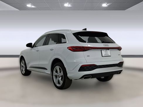 Used 2025 Audi Q5 Premium Plus w/ Premium Plus image 3