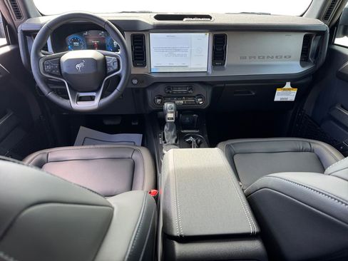 New 2025 Ford Bronco Outer Banks image 12