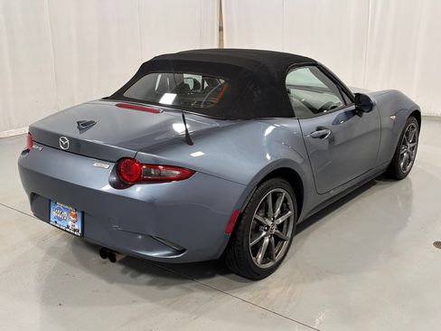 Used 2016 MAZDA MX-5 Miata Grand Touring image 5