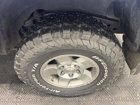 Used 2008 Toyota FJ Cruiser 4WD image 37