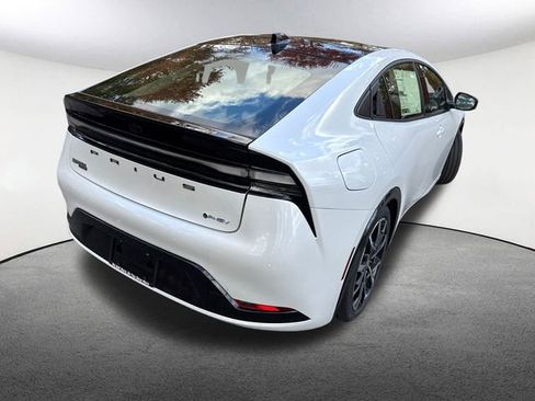 New 2026 Toyota Prius Plug-In Hybrid image 12