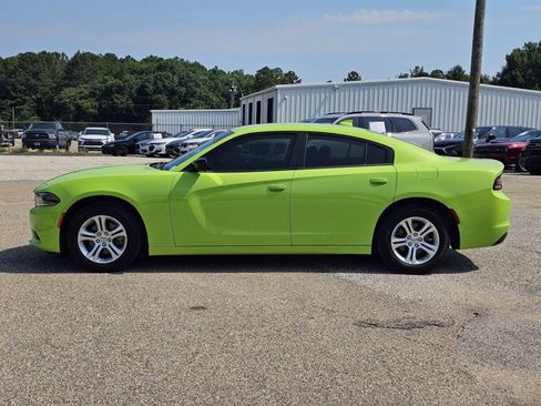 Used 2023 Dodge Charger SXT RWD image 13