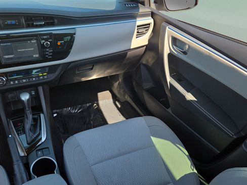 Used 2016 Toyota Corolla LE FWD image 14