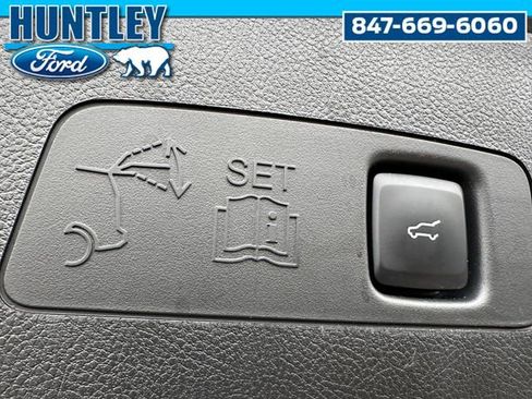 Used 2023 Lincoln Corsair Reserve w/ Jet Appearance Package AWD/4WD image 11