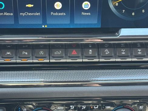 Certified 2023 Chevrolet Silverado 1500 ZR2 AWD/4WD image 13