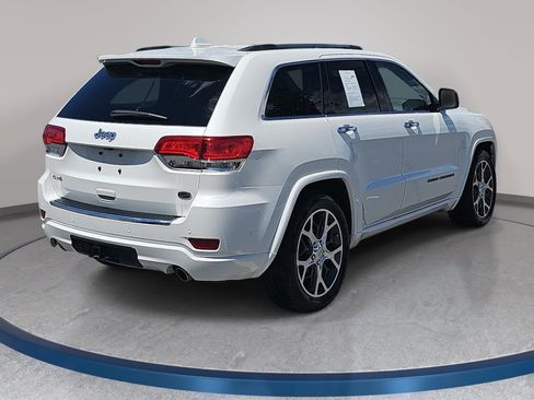 Used 2020 Jeep Grand Cherokee Overland AWD/4WD image 5
