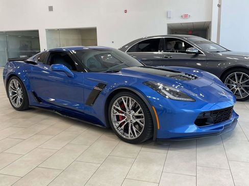 Used 2015 Chevrolet Corvette Z06 w/ 3LZ Preferred Equipment Group image 1