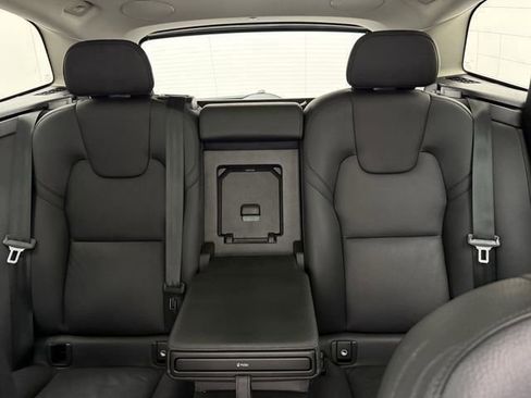 Certified 2023 Volvo XC60 B5 Plus w/ Climate Package image 26