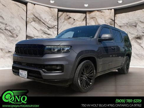 Used 2022 Jeep Grand Wagoneer Series III w/ Flexible Seating Group AWD/4WD image 1