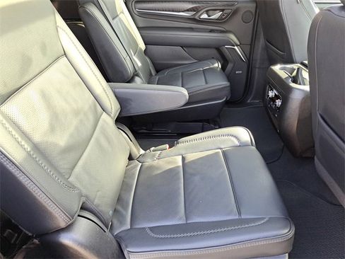 Used 2024 GMC Yukon XL Denali image 27