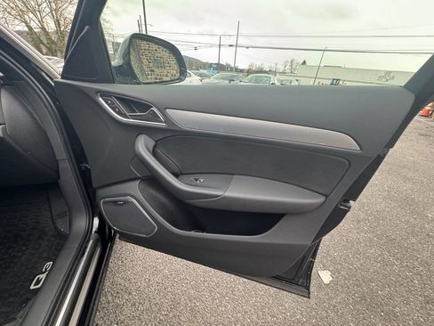 Used 2016 Audi Q3 2.0T Prestige image 22