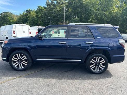 Used 2022 Toyota 4Runner Limited AWD/4WD image 10