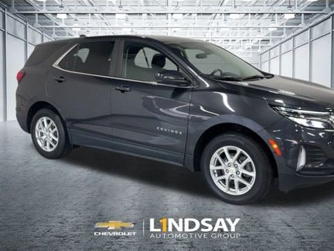 Used 2022 Chevrolet Equinox LT image 3