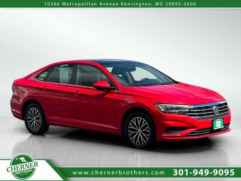 Used 2020 Volkswagen Jetta SE image 1