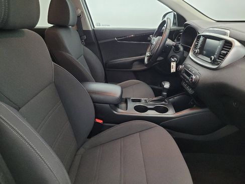 Used 2020 Kia Sorento LX w/ LX I4 Convenience Package image 21
