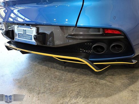 Used 2023 Aston Martin DBS Superleggera Volante image 18