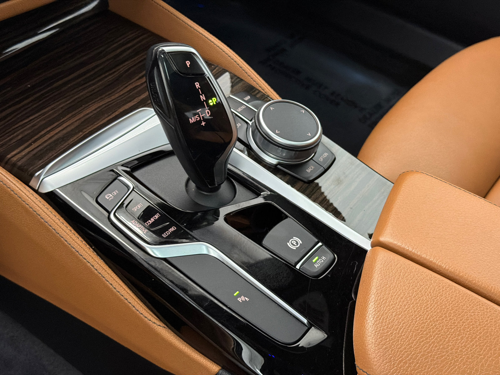 Used 2020 BMW M550i xDrive AWD/4WD image 28