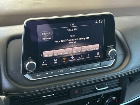 Used 2023 Nissan Rogue S FWD image 16