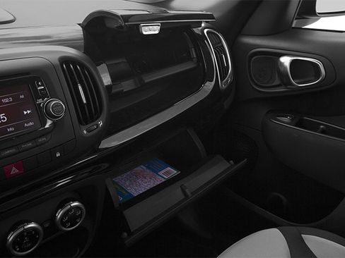 Used 2014 FIAT 500L Lounge image 17