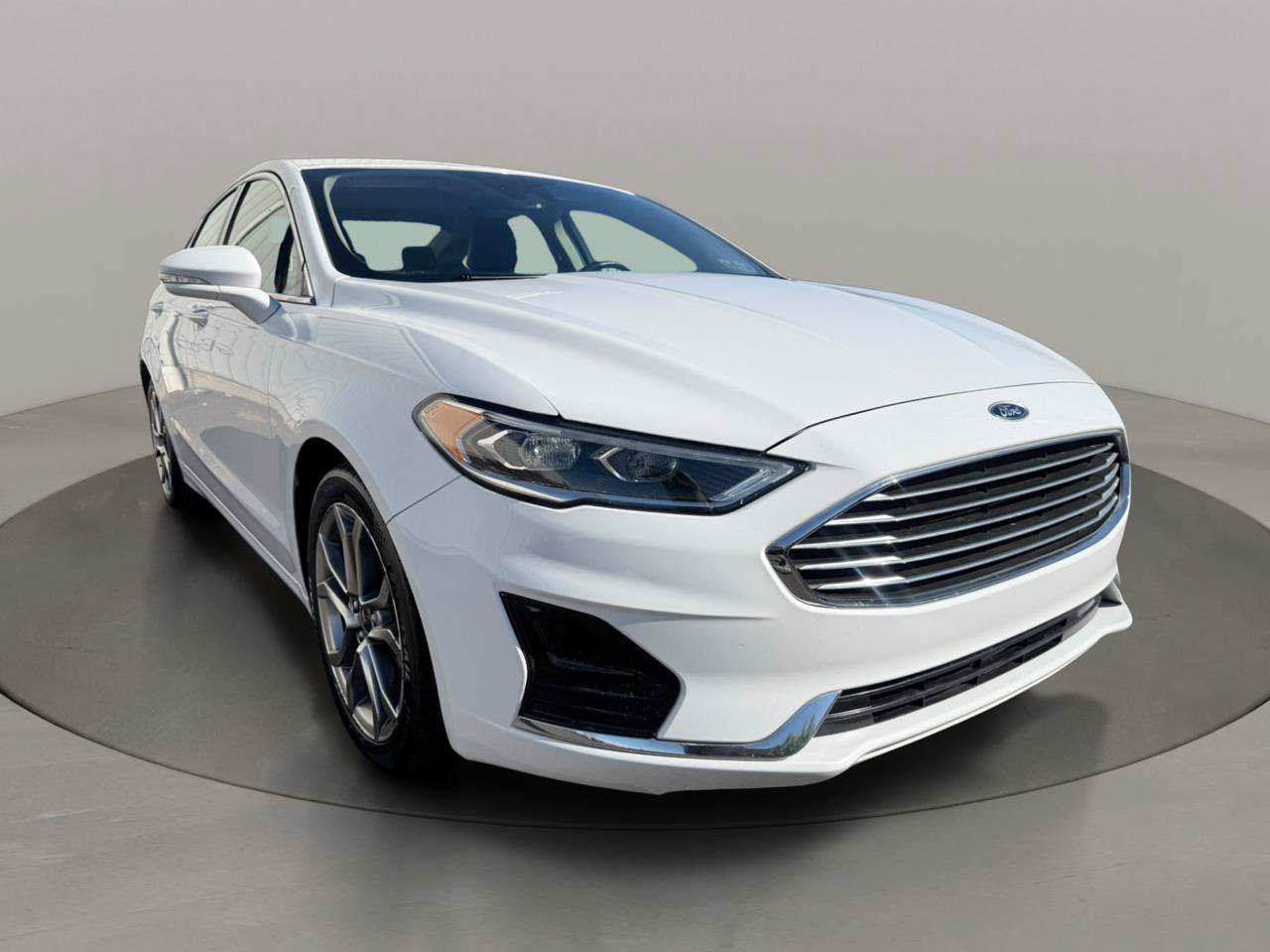 Used 2019 Ford Fusion SEL FWD image 8