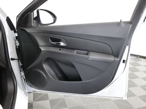 Used 2015 Chevrolet Cruze LT w/ Technology Package FWD image 25