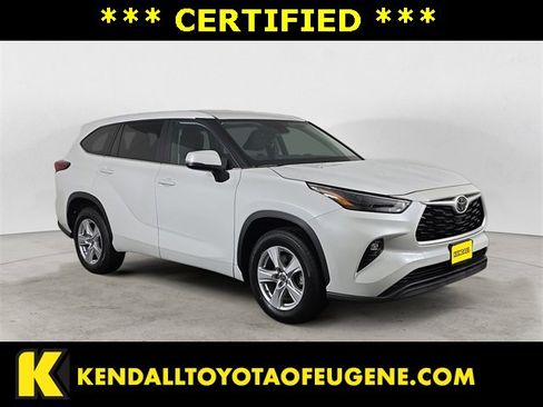 Certified 2023 Toyota Highlander LE image 7