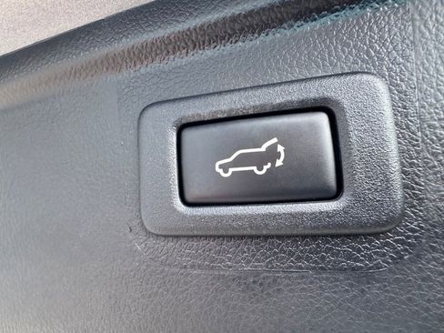 Used 2019 Subaru Outback 2.5i Limited AWD/4WD image 15