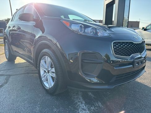 Used 2019 Kia Sportage LX image 9