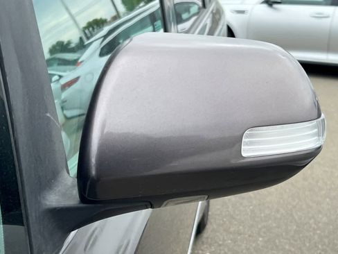 Used 2013 Toyota Sienna Limited w/ Premium Pkg image 9