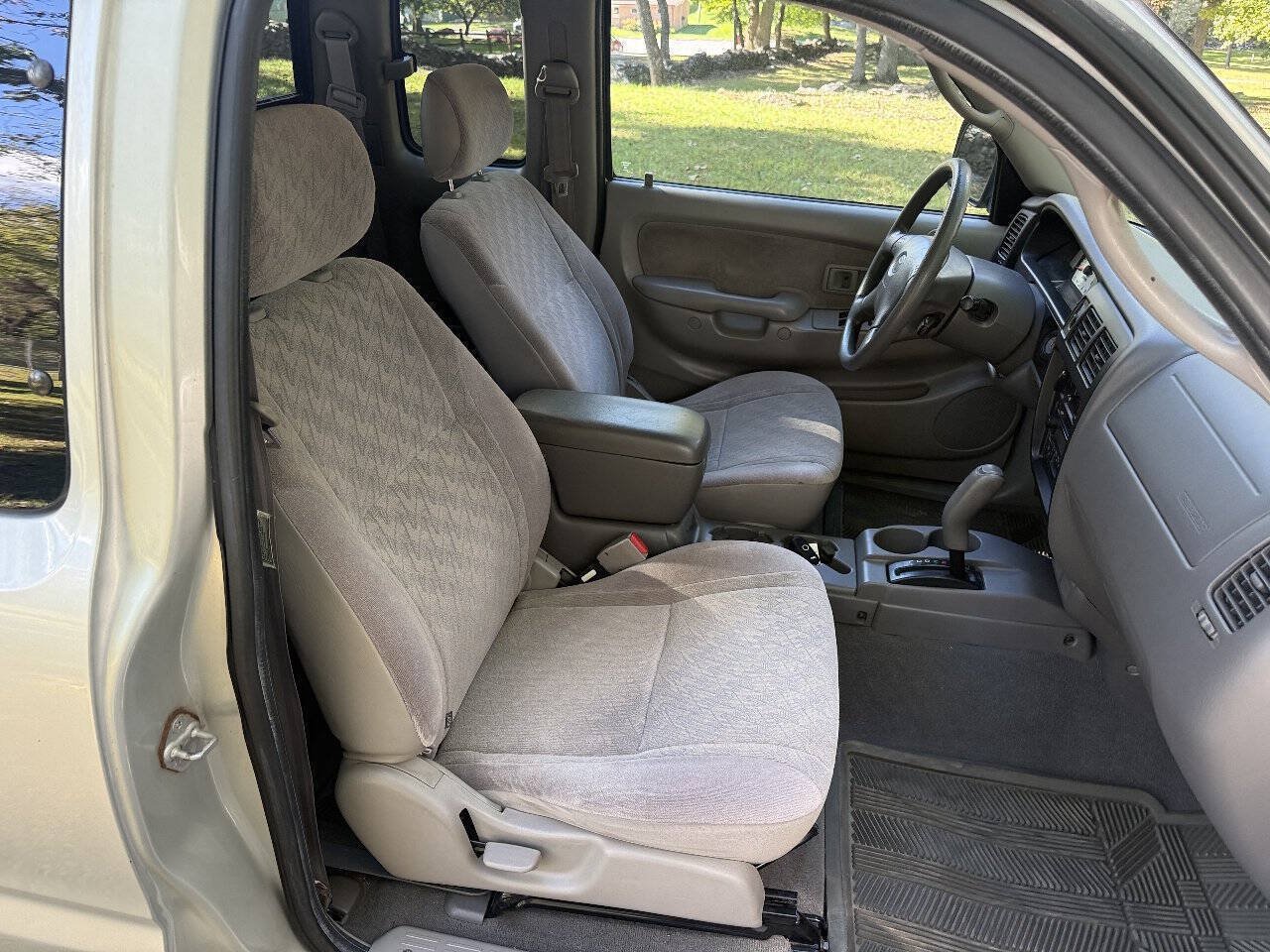Used 2003 Toyota Tacoma PreRunner w/ SR5 Pkg RWD image 83